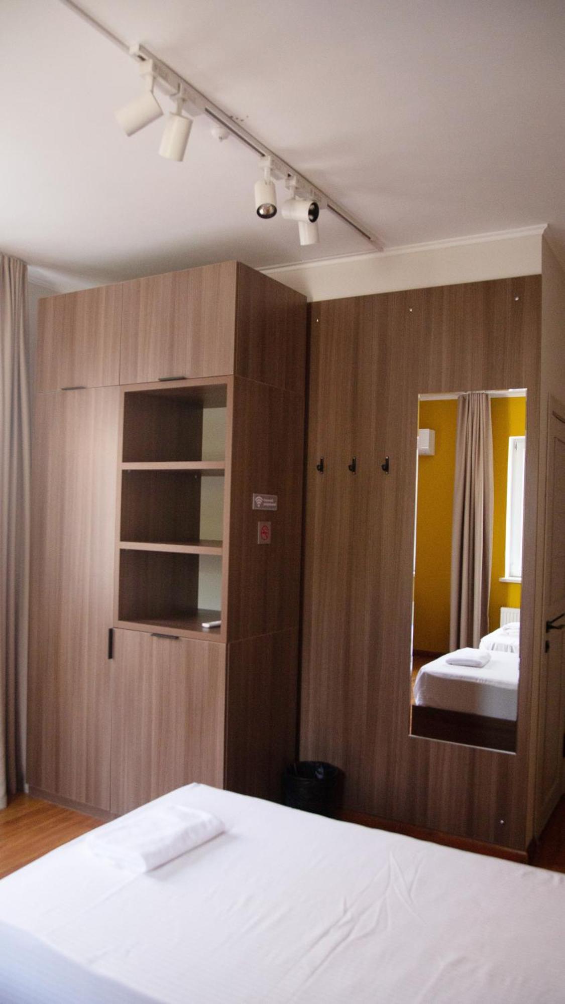 People Guest House Bichkek Extérieur photo